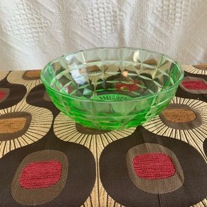 Depression‎ Glass Bowl